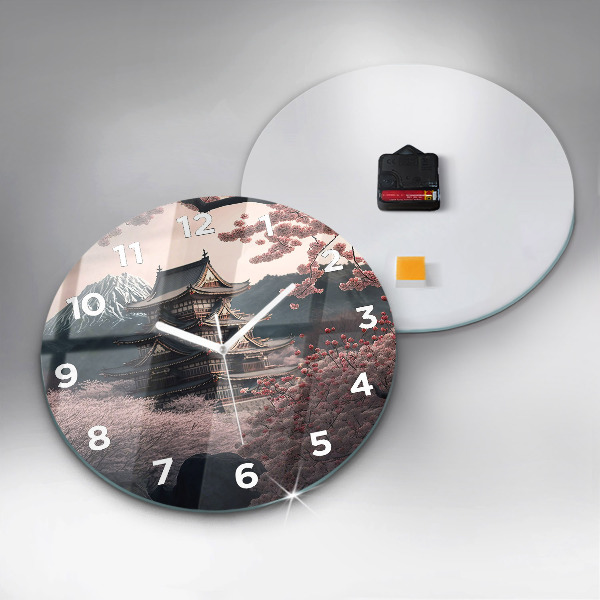 Horloge ronde Tour et fleurs en Asie