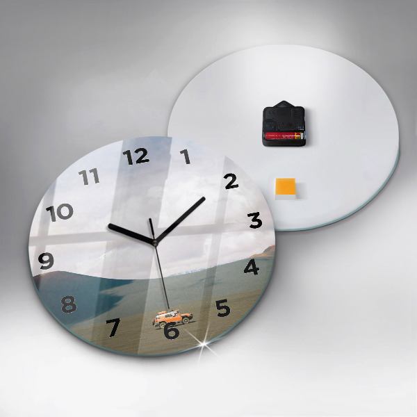 Horloge ronde Véhicule dans le désert du Kamtchatka