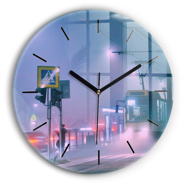 Horloge ronde Varsovie dans le brouillard