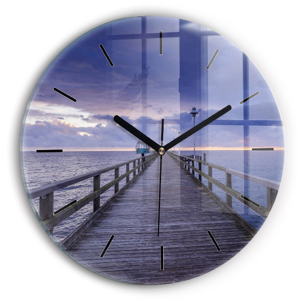 Horloge ronde Jetée sur la mer Baltique