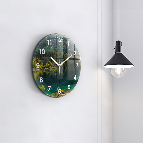 Horloge ronde Morskie Oko dans les Tatras