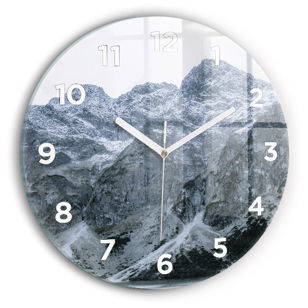 Horloge ronde Morskie Oko dans les Tatras