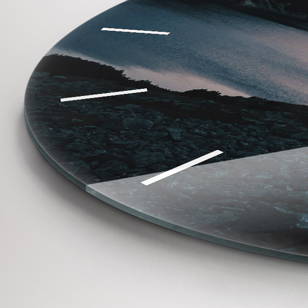 Horloge ronde Lac et montagnes