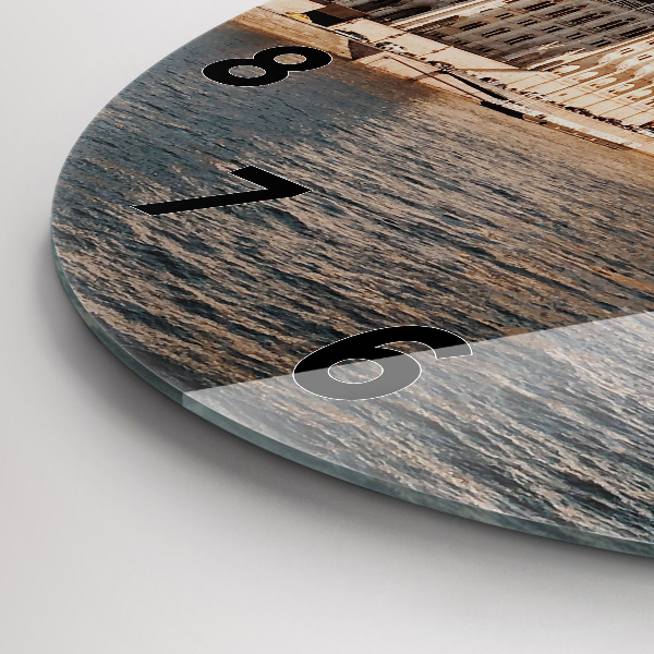 Horloge ronde Parlement à Budapest