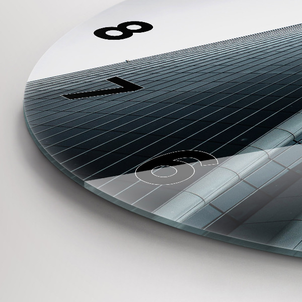 Horloge ronde Gratte-ciel à Milan