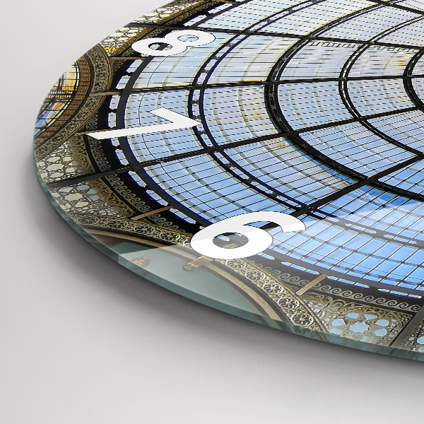 Horloge ronde Centre commercial à Milan