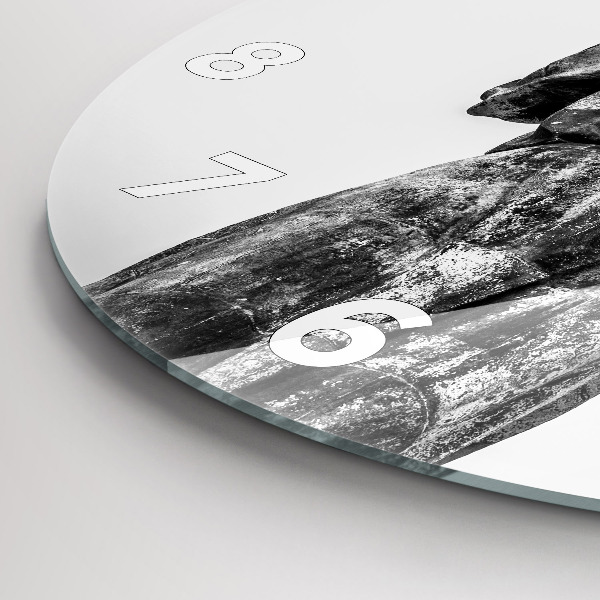 Horloge ronde Statue de la Liberté à Budapest