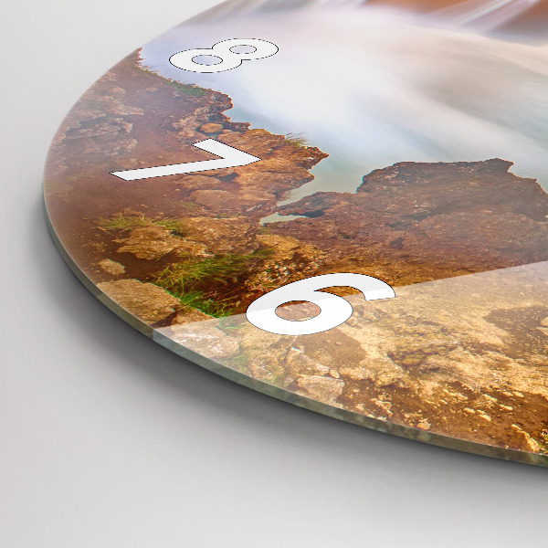 Horloge ronde Godafoss en Islande