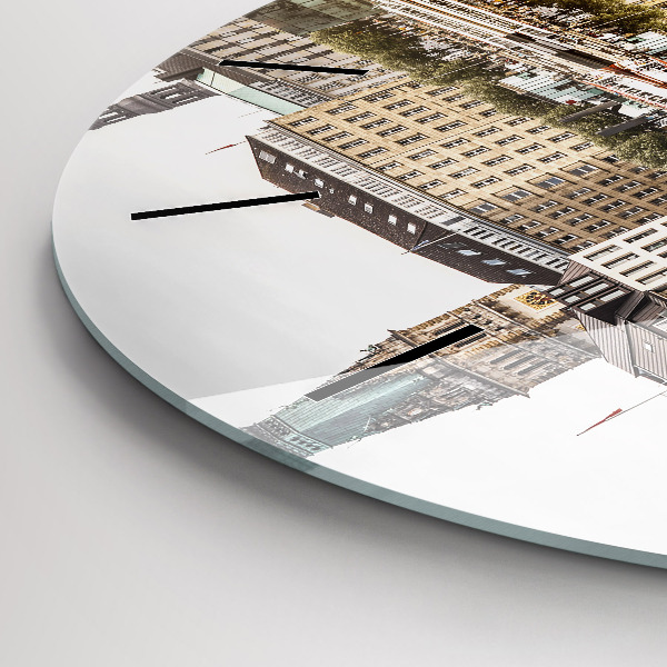 Horloge ronde Rivière Hambourg Allemagne