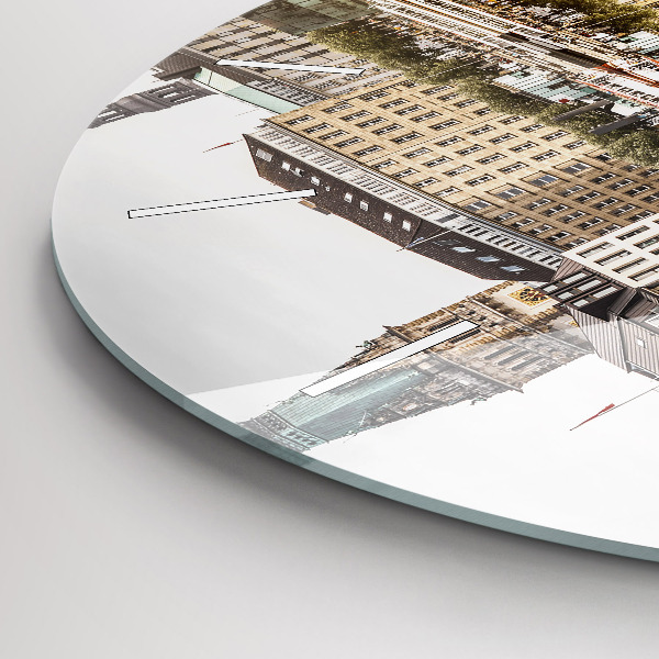 Horloge ronde Rivière Hambourg Allemagne