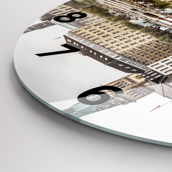 Horloge ronde Rivière Hambourg Allemagne