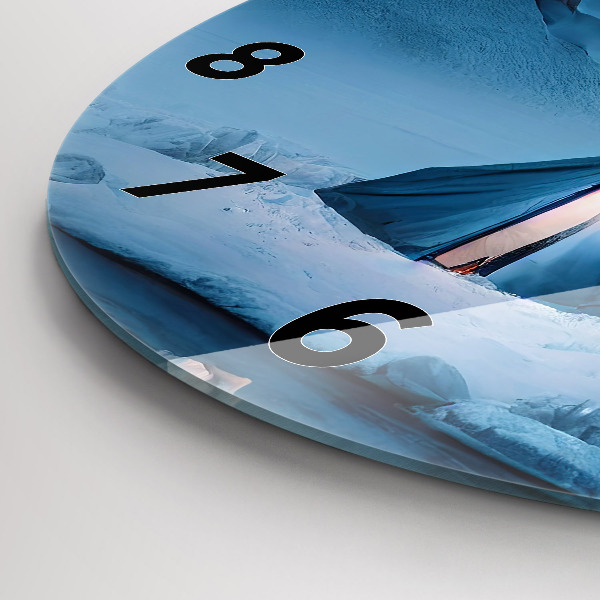 Horloge ronde 'Tente dans les montagnes d''Islande'