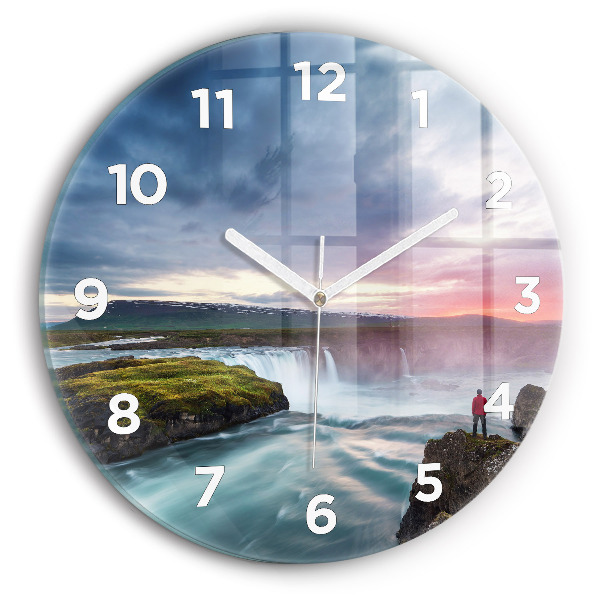Horloge ronde Paysage avec une cascade