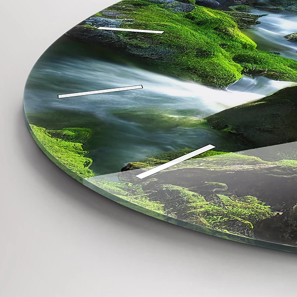 Horloge ronde Cascade et rochers