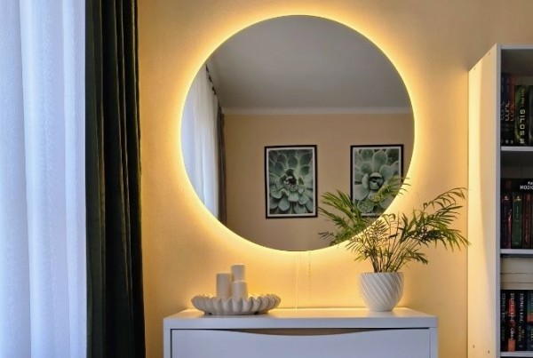 Où ne pas accrocher un miroir ? Découvrez les règles qui transformeront votre intérieur